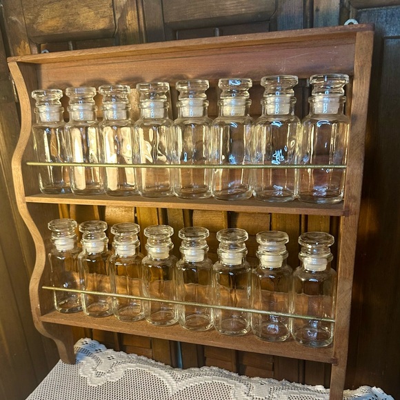 Rare Antique Wooden Spice Rack with 16 Glass Apothecary Jars Farmhouse - Picture 7 of 15
